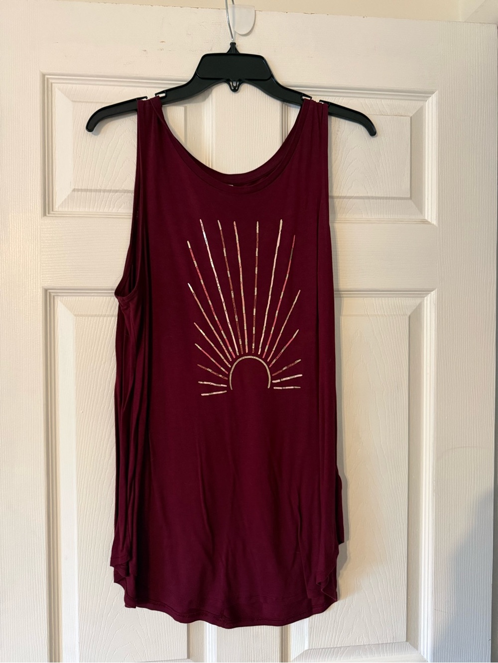 Old Navy Maroon Scoop Neck Tank with Metallic Gold Sunburst